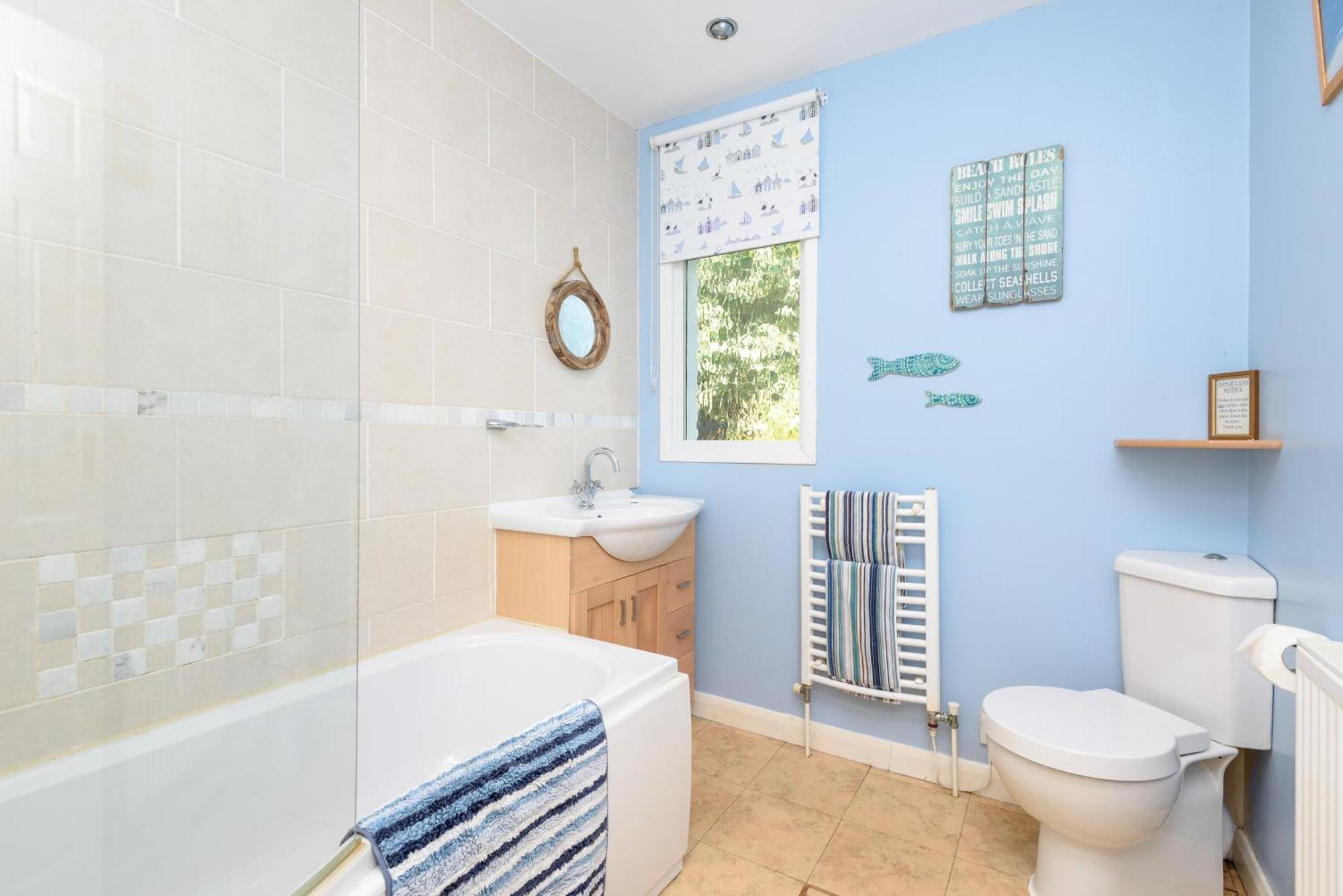 Front House With Stunning Sea Views And Free Use Of A Local Indoor Pool Holiday home Talland