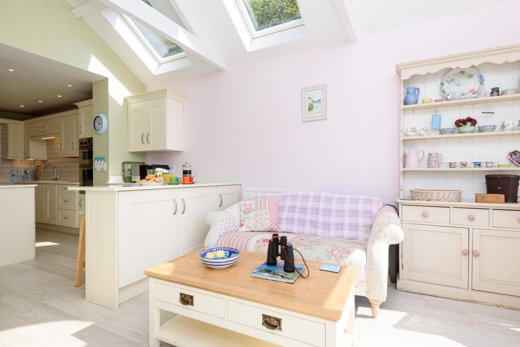Vakantiehuis Front House With Stunning Sea Views And Free Use Of A Local Indoor Pool Talland