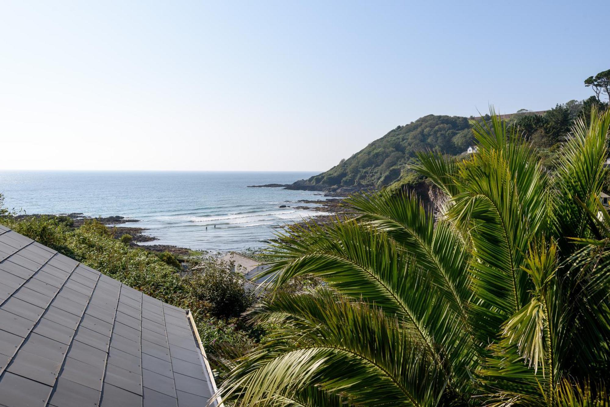Vakantiehuis Front House With Stunning Sea Views And Free Use Of A Local Indoor Pool *