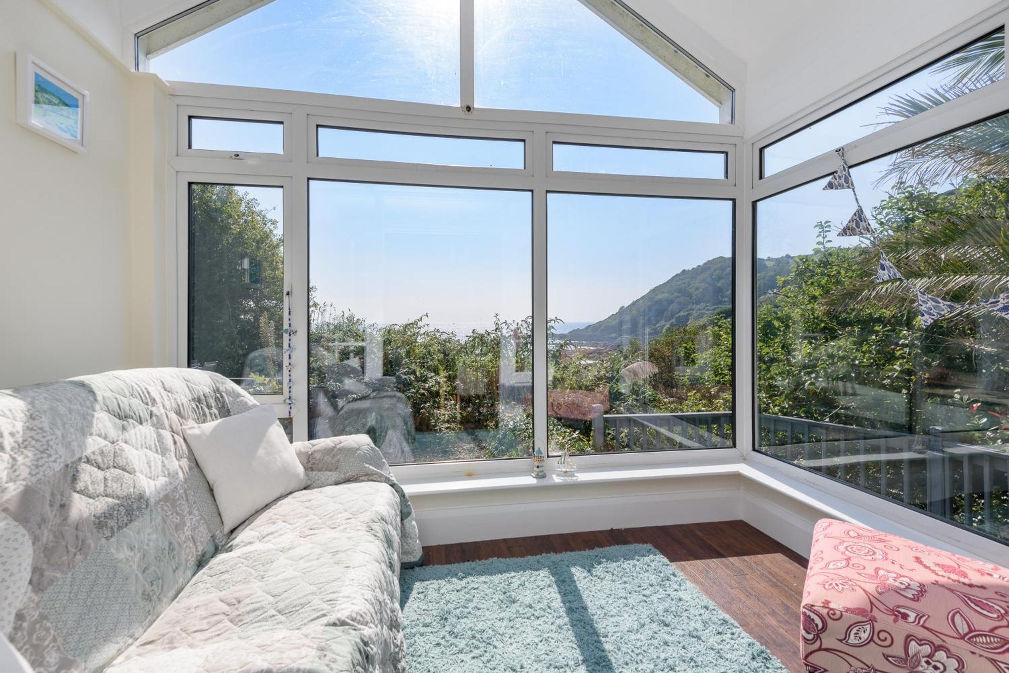 Front House With Stunning Sea Views And Free Use Of A Local Indoor Pool