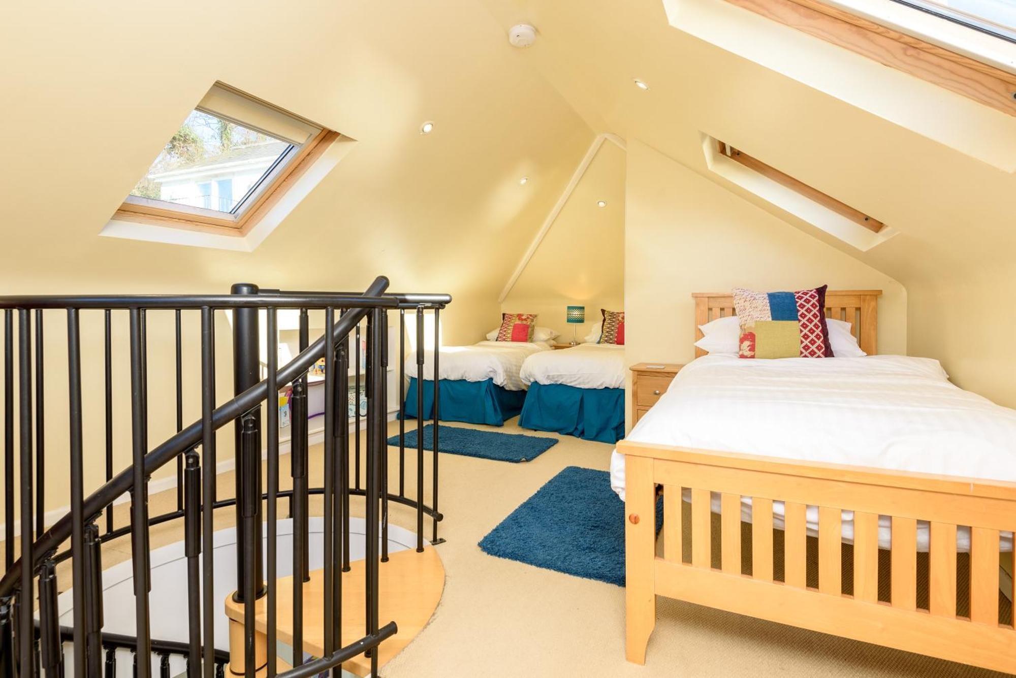 Holiday home Front House With Stunning Sea Views And Free Use Of A Local Indoor Pool *