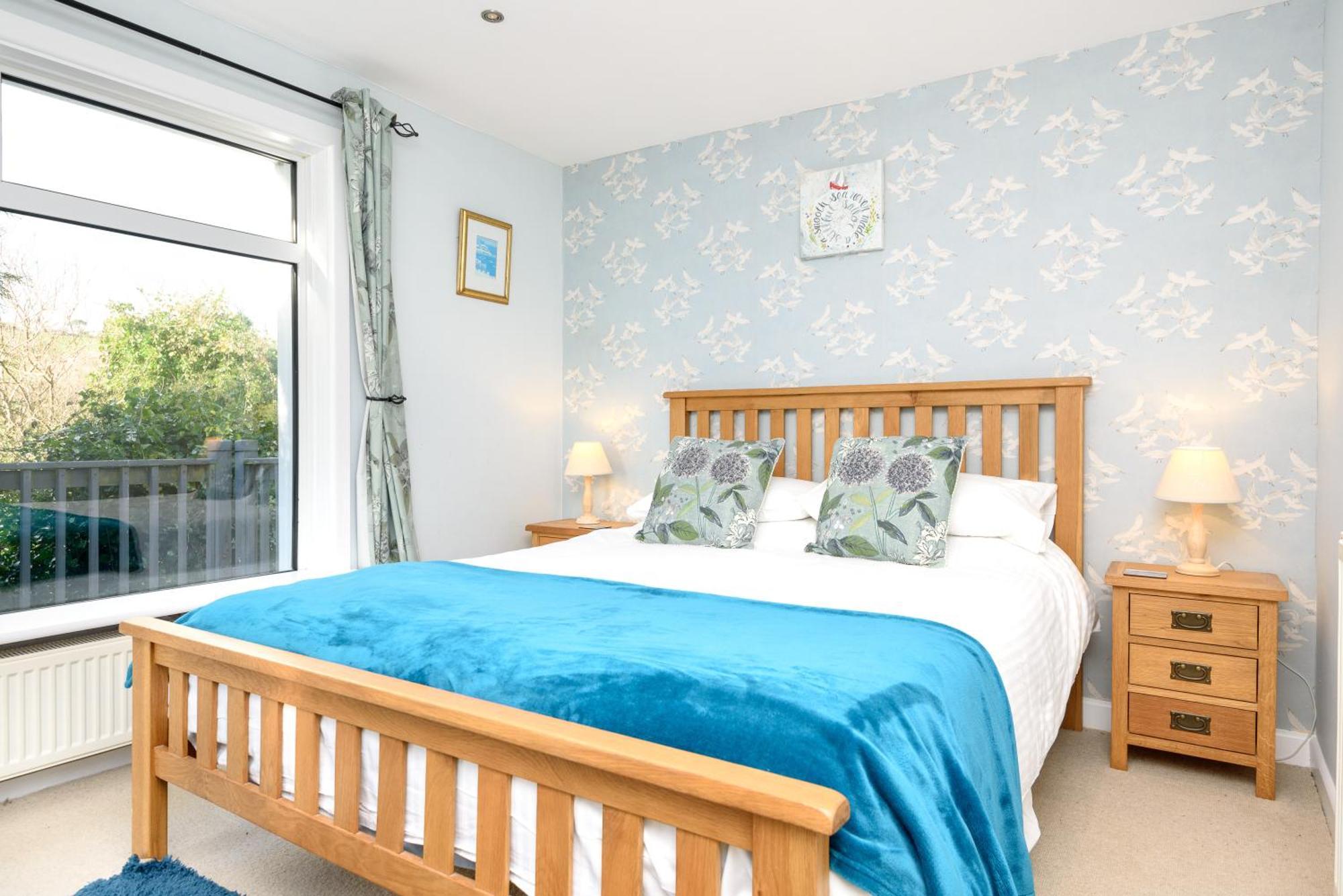 Front House With Stunning Sea Views And Free Use Of A Local Indoor Pool Holiday home Talland